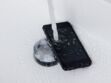 Une adolescente meurt électrocutée en faisant tomber son téléphone portable dans son bain