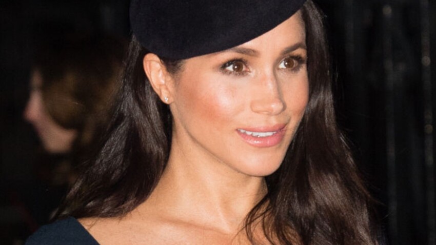 robe noire asos meghan markle