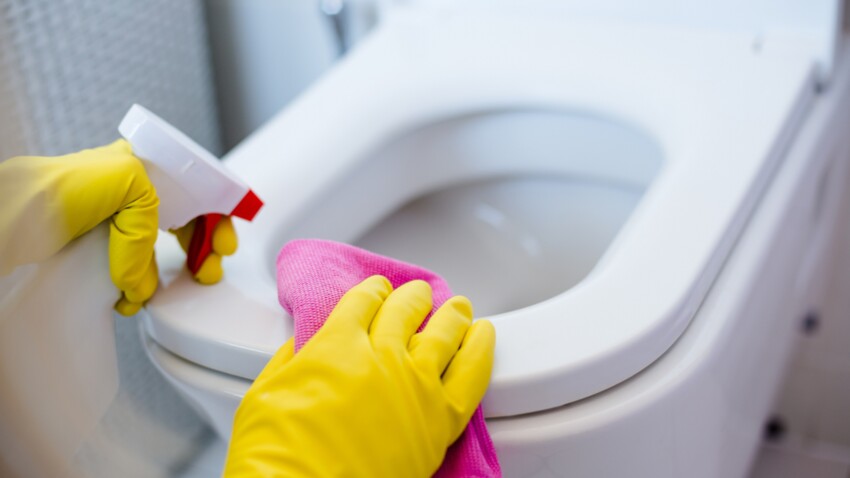 À la Part-Dieu, les femmes de ménage des toilettes « n’en peuvent plus »