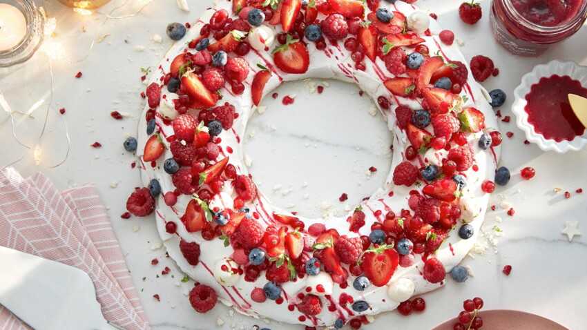 Couronne De Fruits Craquante A La Confiture Fraise Framboise Intenses Bonne Maman Decouvrez Les Recettes De Cuisine De Femme Actuelle Le Mag
