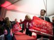Photos - Brigitte et Emmanuel Macron : leurs invités surprenants au Noël de l'Elysée