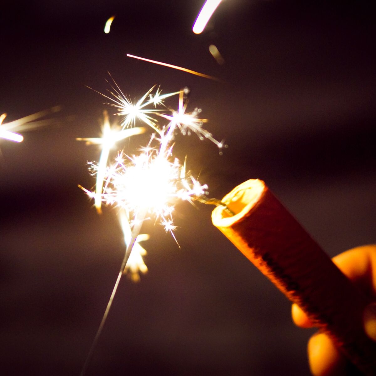 Nouvel an : les dangers liés aux pétards et aux feux d'artifice