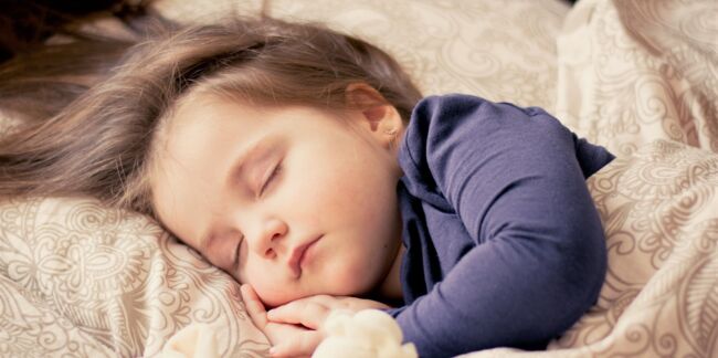 Sommeil : combien de temps un enfant doit-il dormir ?