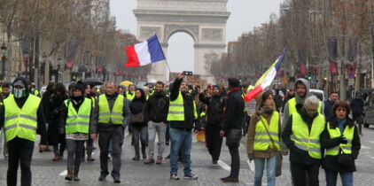 Qui Sont Les Foulards Rouges Qui Manifestent Dimanche 27