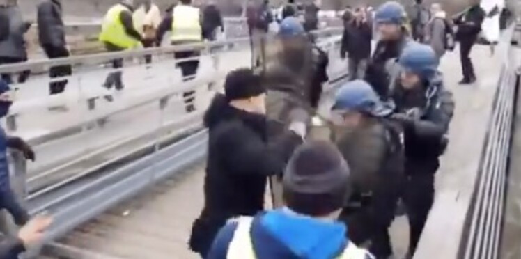 Gilets Jaunes Qui Est Christopher Dettinger Le Boxeur De