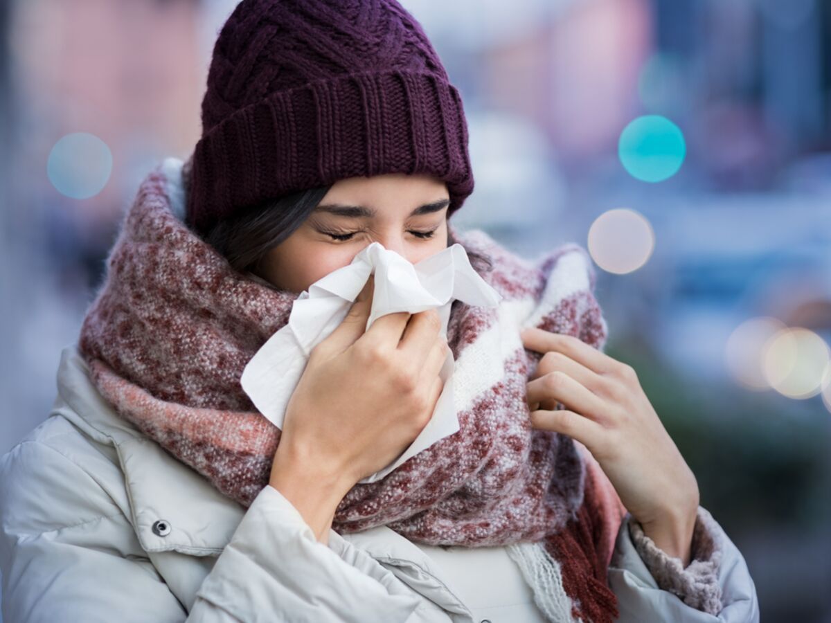 Pourquoi A T On Le Nez Qui Coule Quand Il Fait Froid Et Comment L Eviter Femme Actuelle Le Mag