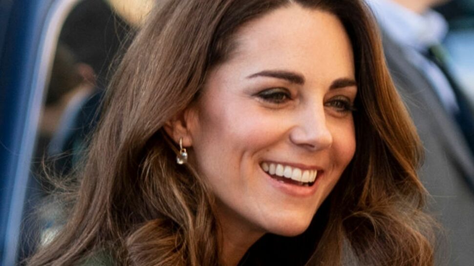 Kate Middleton recycle un vieux manteau encore canon et donne une leçon de style à Meghan Markle !
