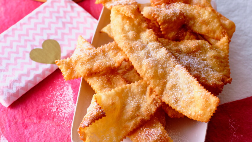 Bugnes A L Eau De Fleur D Oranger Decouvrez Les Recettes De Cuisine De Femme Actuelle Le Mag