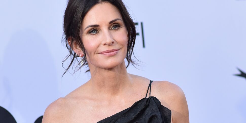 Chirurgie Esthétique : Courteney Cox Explique Pourquoi Elle A Arrêté ...