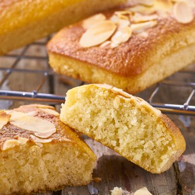 Financier Healthy Facon Gateau Au Yaourt Sans Beurre Decouvrez Les Recettes De Cuisine De Femme Actuelle Le Mag