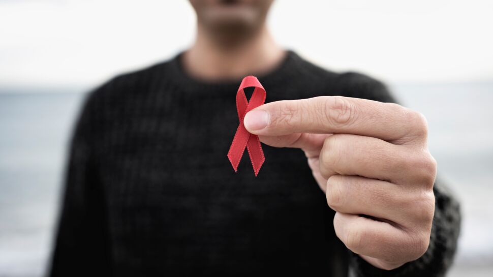 25 ans du Sidaction : 4 infos affolantes qui prouvent qu’il faut continuer la lutte contre le sida