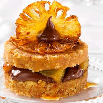 Ecrase De Palets Bretons Chocolat Et Ananas Caramelise Rapide Decouvrez Les Recettes De Cuisine De Femme Actuelle Le Mag