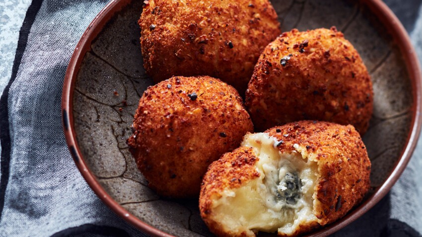 Cromesqui de pommes de terre aux roquefort et poires