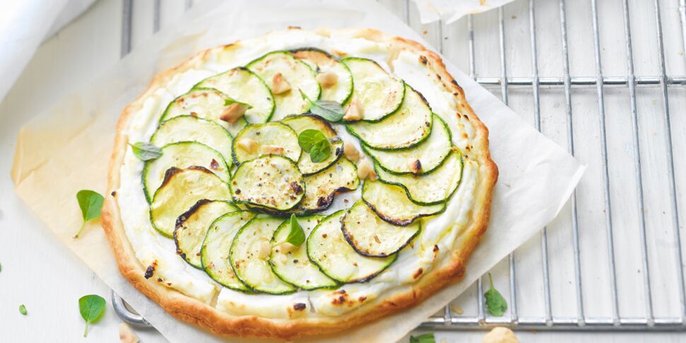 Tarte Fine Aux Courgettes Et Au Chavroux Facile Et Rapide D Couvrez Les Recettes De Cuisine De