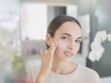 Soin visage : 5 signes qui indiquent que votre crème de jour ne vous convient pas