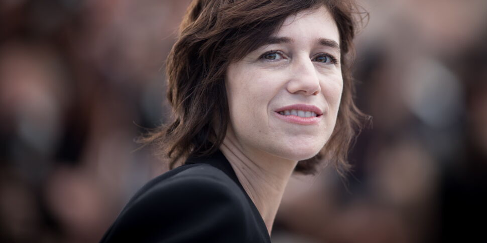Charlotte Gainsbourg change de look : elle a opté pour une coupe "shag