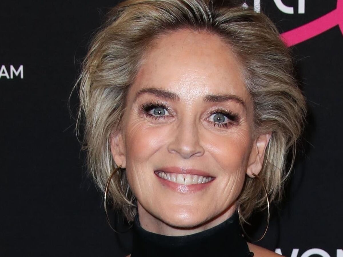 Sharon Stone : à 61 ans, elle pose seins nus pour un spécial sexe ! : Femme  Actuelle Le MAG