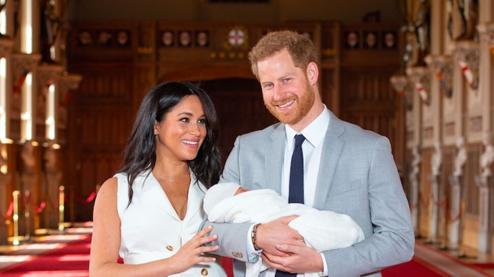 Photos - Meghan Markle et le prince Harry dévoilent les premières photos de leur bébé !