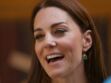 Photos - Kate Middleton : en jupe-culotte tendance et baskets blanches Superga, elle change radicalement de look (et elle est juste canon !)