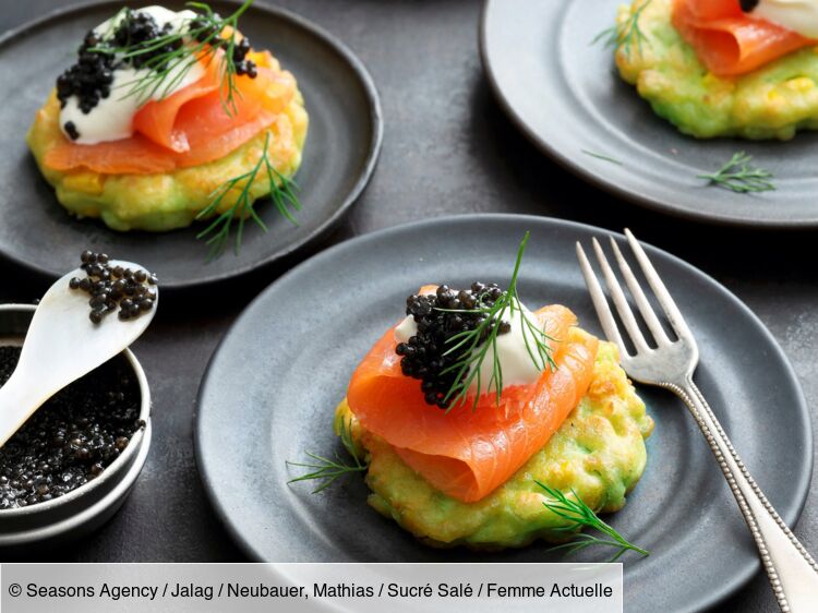 Blinis aux œufs de saumon facile et rapide : découvrez les recettes de  Cuisine Actuelle