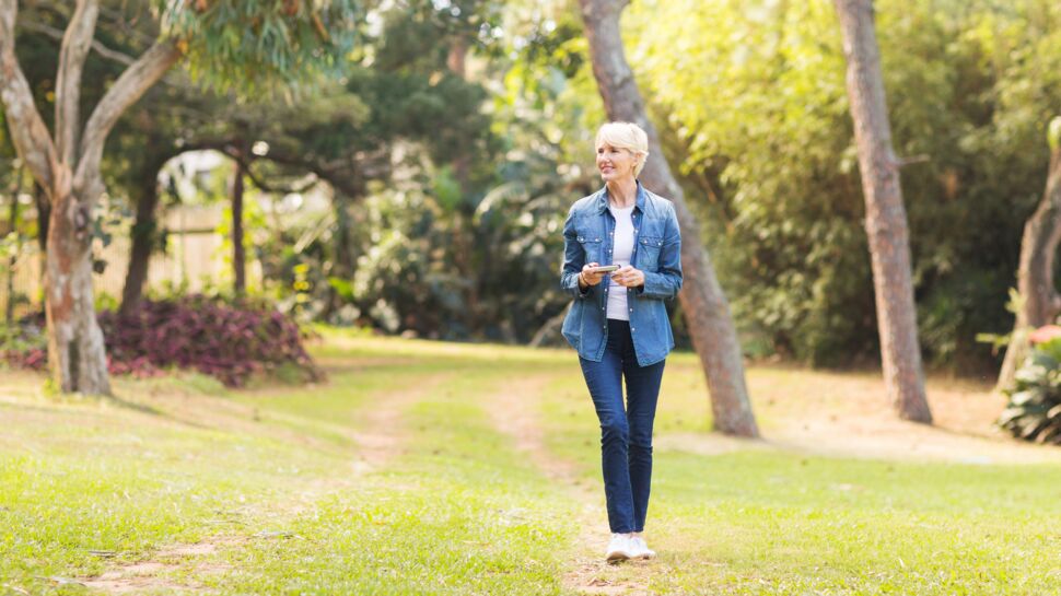 Seniors, marcher 4 400 pas par jour suffit à garder la santé !