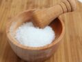 Les 10 astuces insolites avec du sel dans la maison