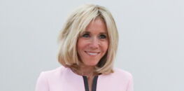 Photos - Brigitte Macron ose une robe courte et satinée, et surprend l’assemblée !