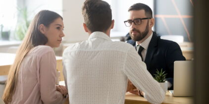 Mariage sans contrat : qu'est-ce que ça signifie et quels sont mes droits ?