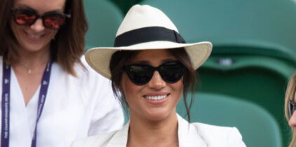 Meghan Markle pulpeuse : elle assume ses kilos de grossesse en petite robe noire transparente et satinée