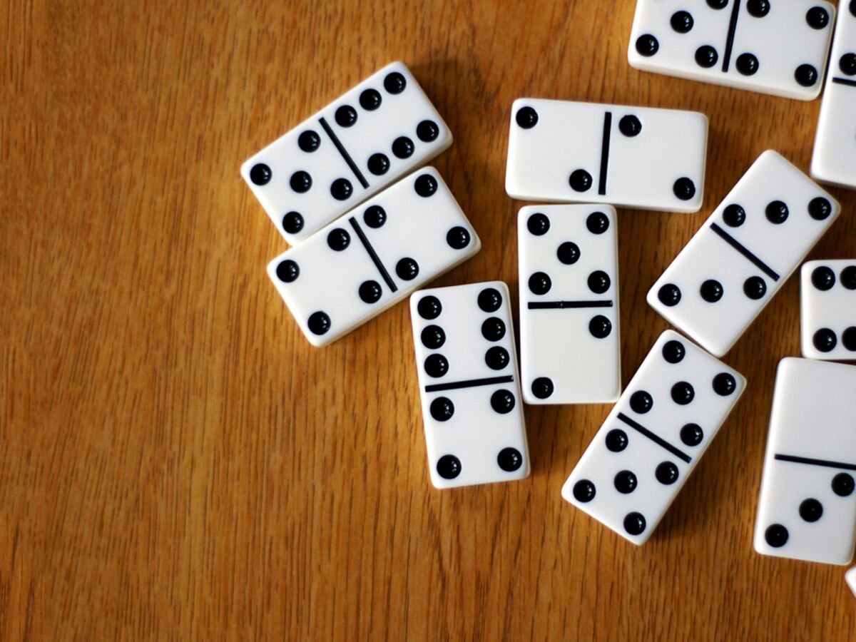 Divination : comment lire l'avenir avec des dominos : Femme
