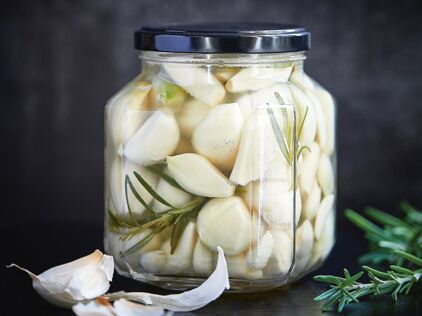 Ail Confit Lacto Fermente Decouvrez Les Recettes De Cuisine De Femme Actuelle Le Mag