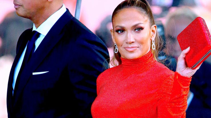Photos Jennifer Lopez Fête Ses 50 Ans Le Corps Saucissonné