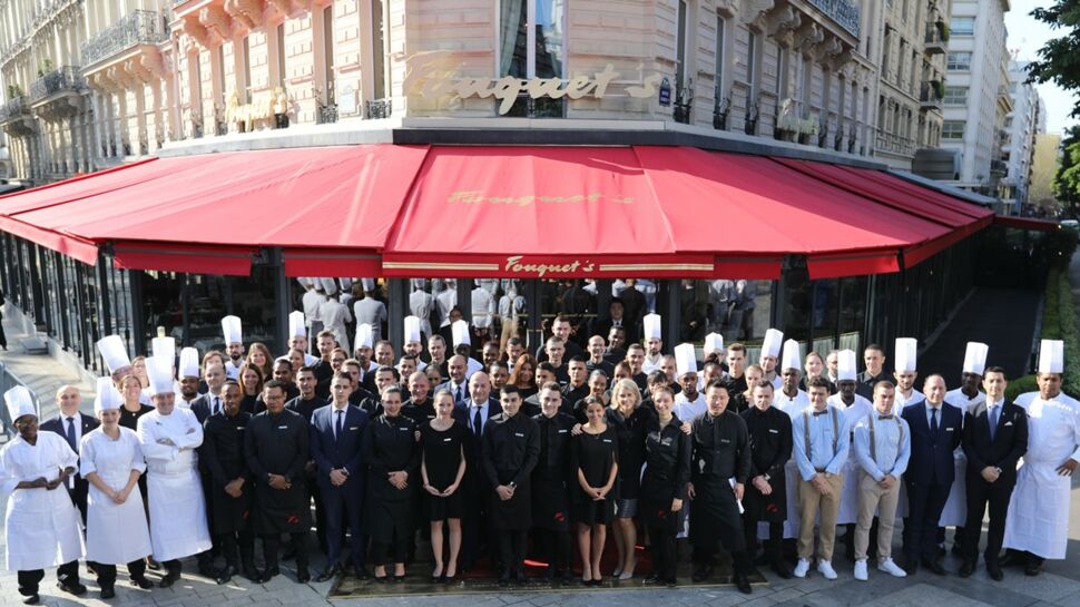 PHOTOS - Le Fouquet's Paris : la célèbre brasserie a réouvert ses portes après les travaux de réparation