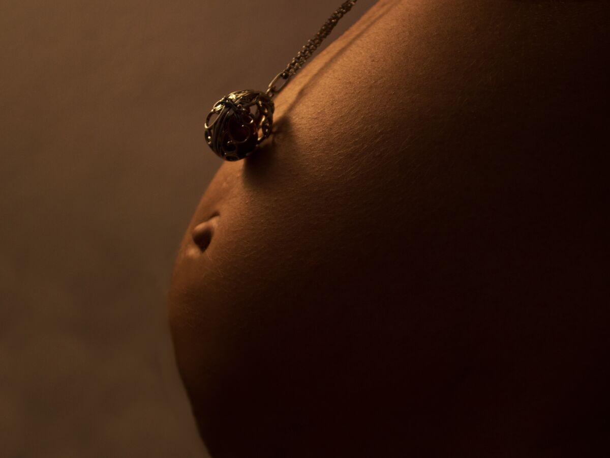 Bola de grossesse : à quoi sert ce bijou et comment s'en servir ? : Femme  Actuelle Le MAG