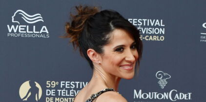 Fabienne Carat joue les sirènes dans un bikini décolleté (et ses fans sont conquis !)