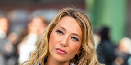 Photo- Laura Smet transformée : sa ressemblance avec Johnny Hallyday bluffe la toile