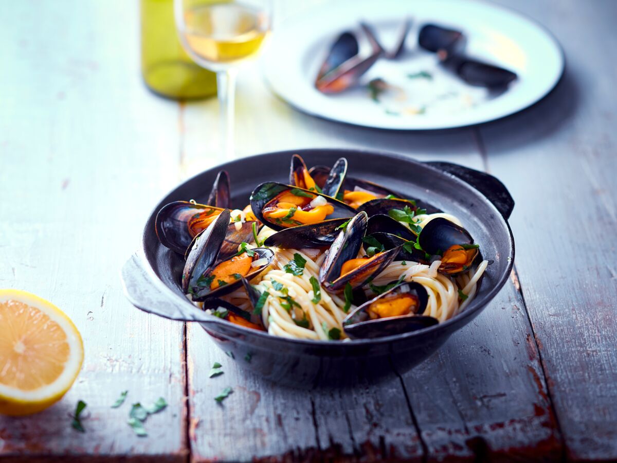 Comment Reussir La Cuisson Des Moules Femme Actuelle Le Mag