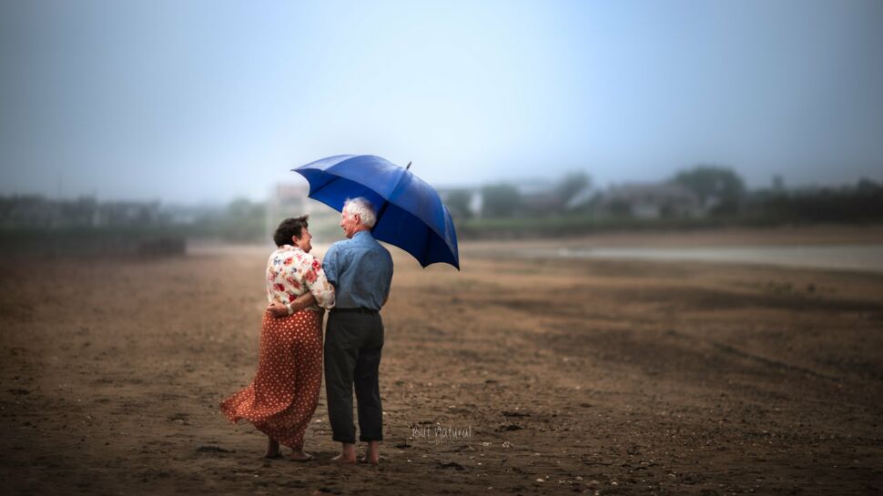 Cette photographe immortalise l’amour et la complicité de couples de personnes âgées
