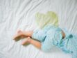 Énurésie : 4 conseils indispensables si votre enfant fait pipi au lit