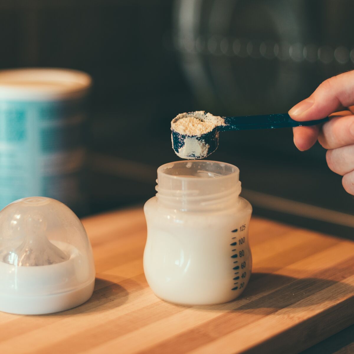 Doseur de lait en poudre et pot de conservation de lait maternel