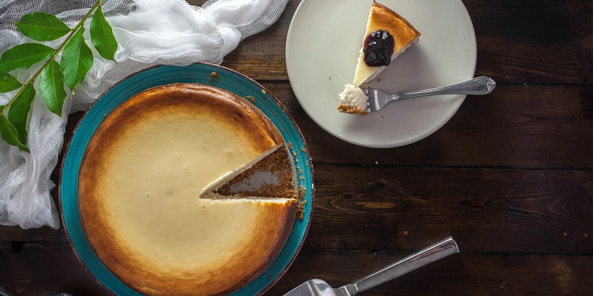 Gateau Au Fromage Blanc Nos Astuces Et Recettes Pour Le Reussir A Tous Les Coups Femme Actuelle Le Mag