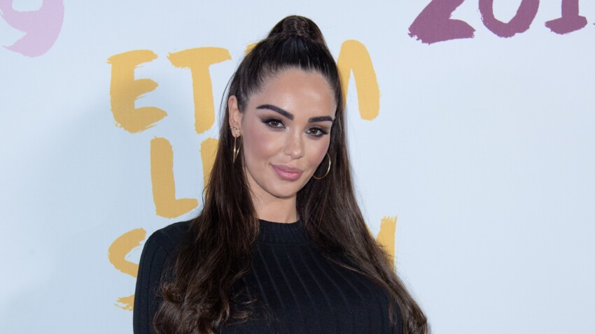 Nabilla Delestee De 8 Kilos Devoile Son Ventre Plat 2 Semaines Apres Son Accouchement Femme Actuelle Le Mag