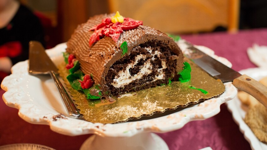 Buche De Noel Avec Insert Nos Recettes Et Conseils Pour La Reussir Comme Les Pros Femme Actuelle Le Mag