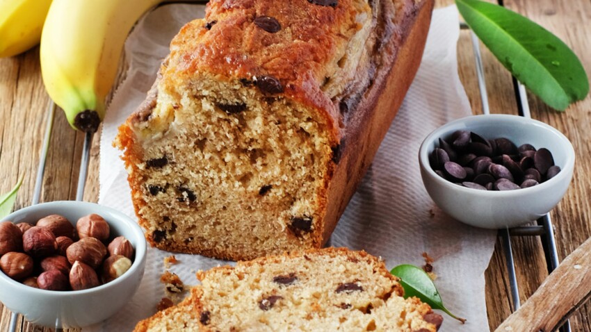 Banana Bread Aux Noisettes Et Pepites De Chocolat Decouvrez Les Recettes De Cuisine De Femme Actuelle Le Mag