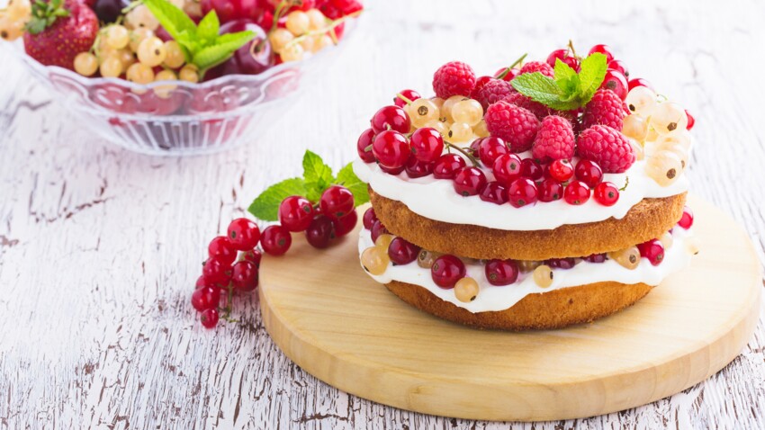 Genoise Fruits Rouges Decouvrez Les Recettes De Cuisine De Femme Actuelle Le Mag