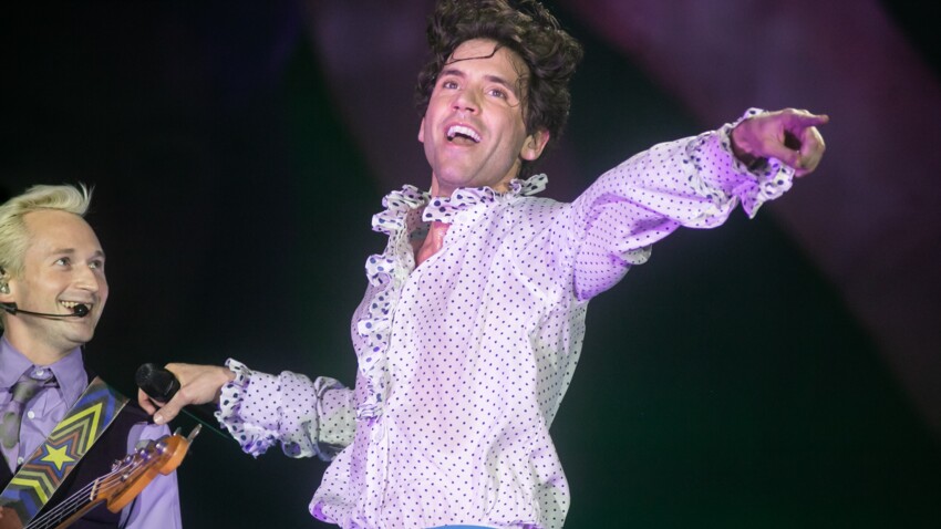2 Fois 15 Ans Mika : sa première fois avec un garçon à l'âge de 15 ans était