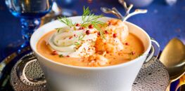 Tranches De Poisson à La Bisque De Homard