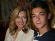 Valérie Trierweiler : émue, elle partage une photo du mariage de son fils Léonard avec sa nouvelle femme Jennifer