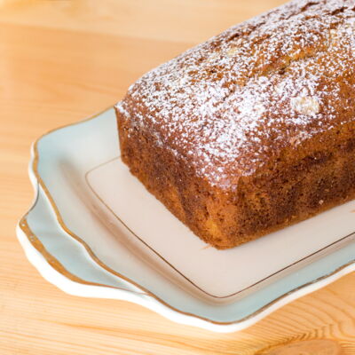 Gateau Au Yaourt Aux Graines De Lin Decouvrez Les Recettes De Cuisine De Femme Actuelle Le Mag