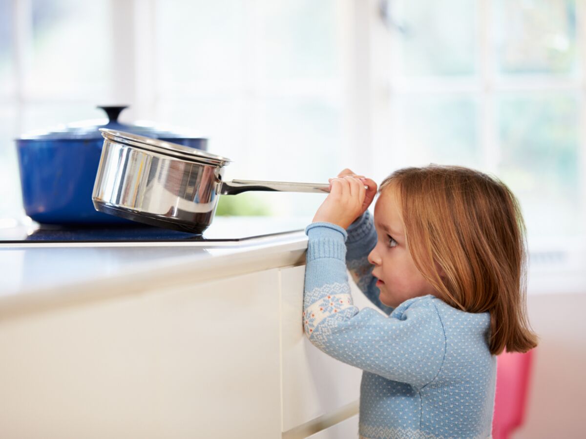 Brulures Chez L Enfant Comment Les Soigner A La Maison Femme Actuelle Le Mag